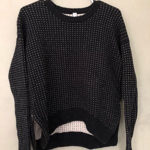 Lululemon Thick Black Sweater with Thumb Holes